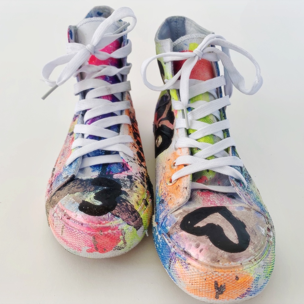 Painted Converse - Picture 3 of 4